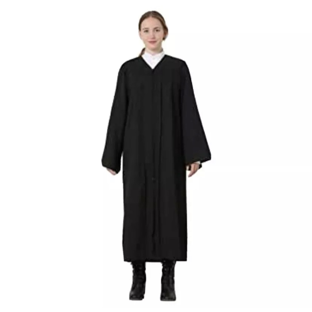 Costume/Graduation Gown Black Hight  5’3”- 5’5”
